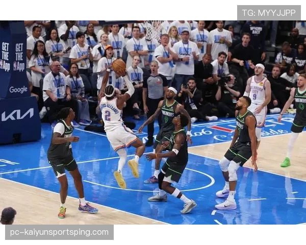 康利无球跑动牵制力提升，改变森林狼进攻空间结构