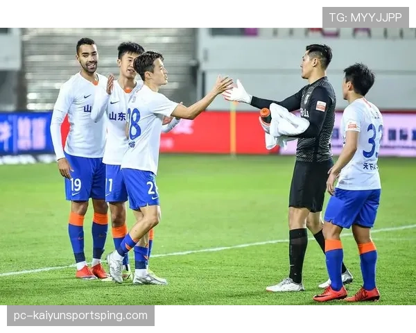 山东泰山攻防转换失衡问题凸显，防守稳固难掩进攻衔接困境