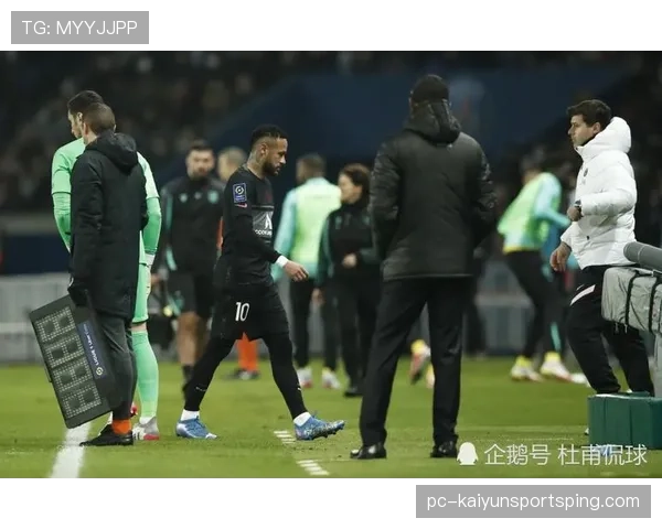 巴黎防线稳定性隐患持续显现，对联赛争冠形势产生潜在影响